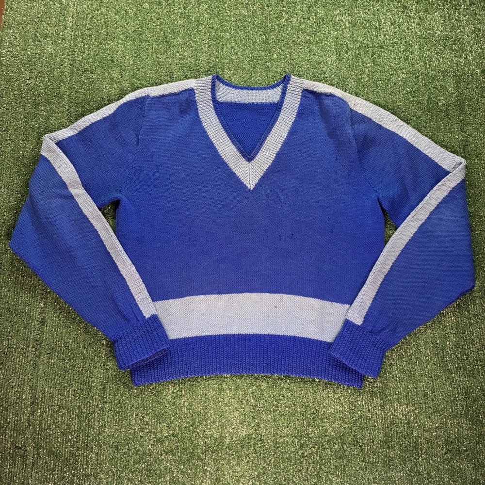Vintage 90's Striped V-Neck Sweater‎